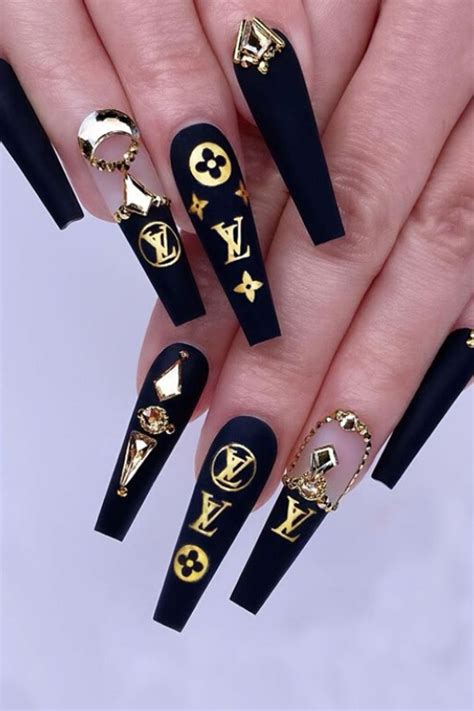 louis vuitton acrylic nails.